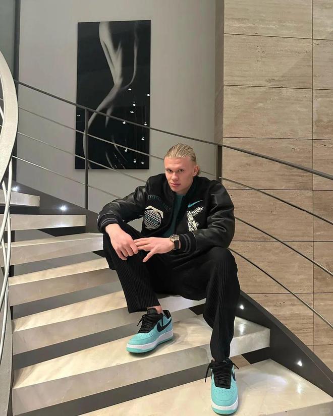 迪奥 x AJ1」天价神鞋们还在偷偷涨价必一体育涨到5w一双！「LV x 耐克、(图3)